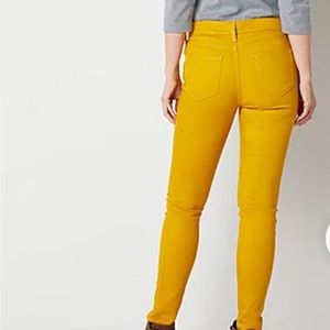 St.johns bay mid size new